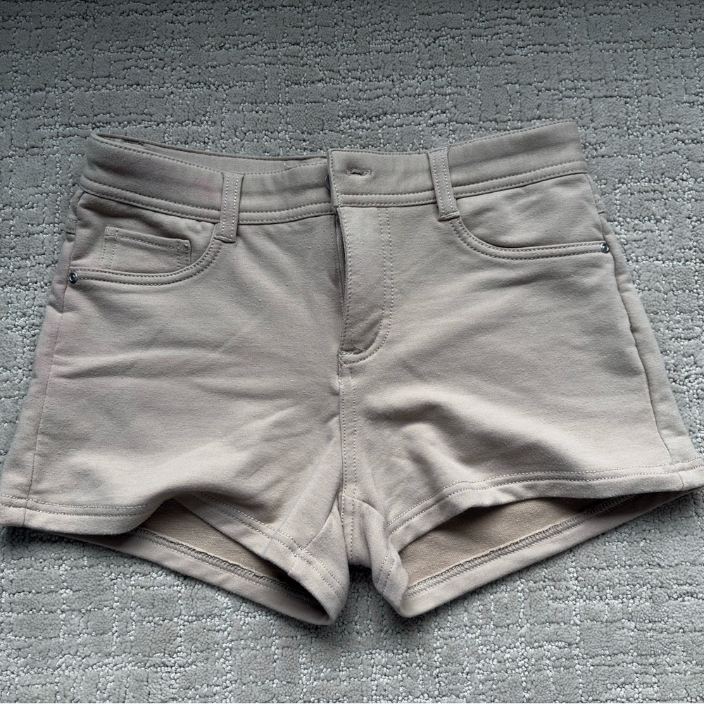 Light Beige Jean Shorts with Slim Fit and Belt Loops